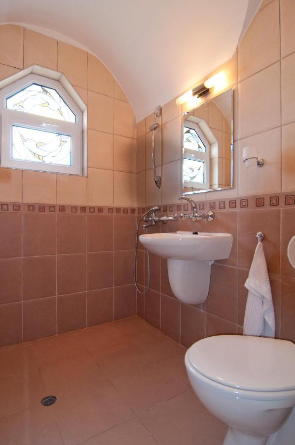 Guest House Hiora Ahtopol Bagian luar foto