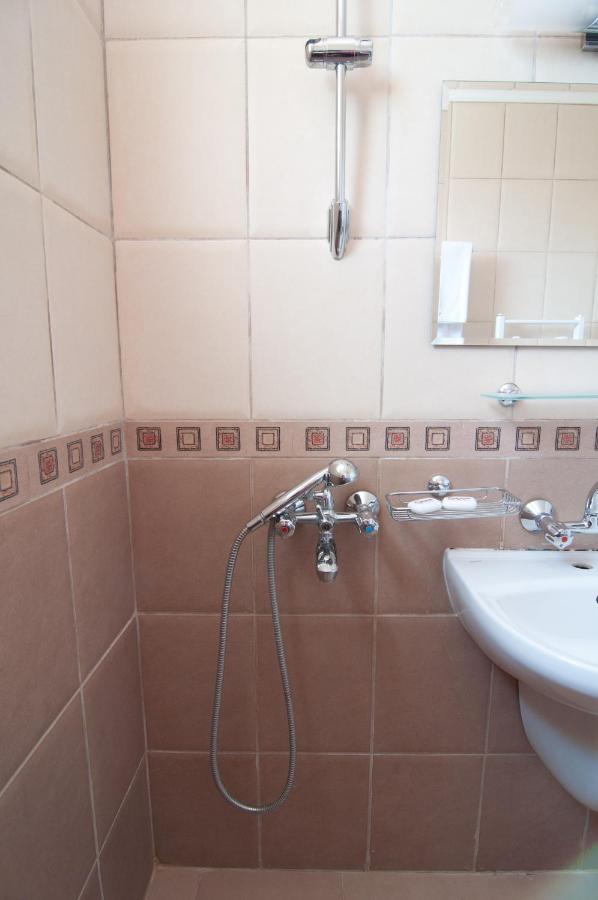 Guest House Hiora Ahtopol Bagian luar foto