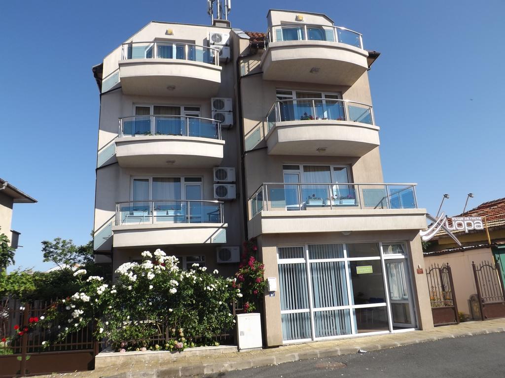 Guest House Hiora Ahtopol Bagian luar foto