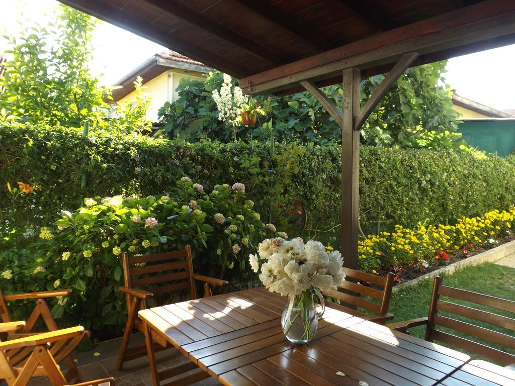 Guest House Hiora Ahtopol Bagian luar foto