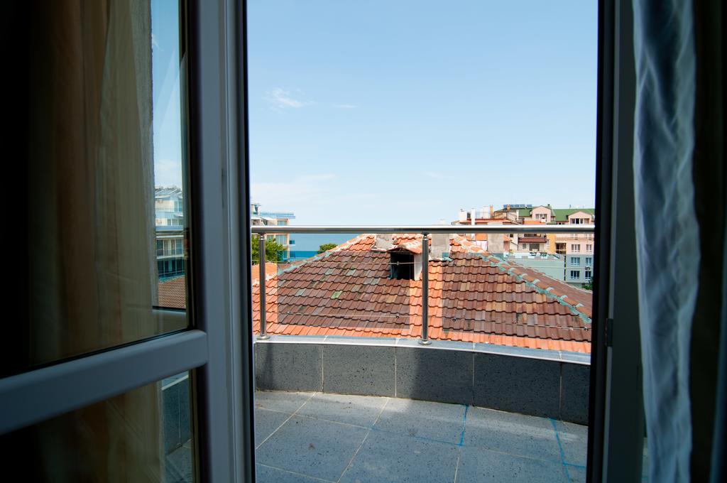 Guest House Hiora Ahtopol Bagian luar foto