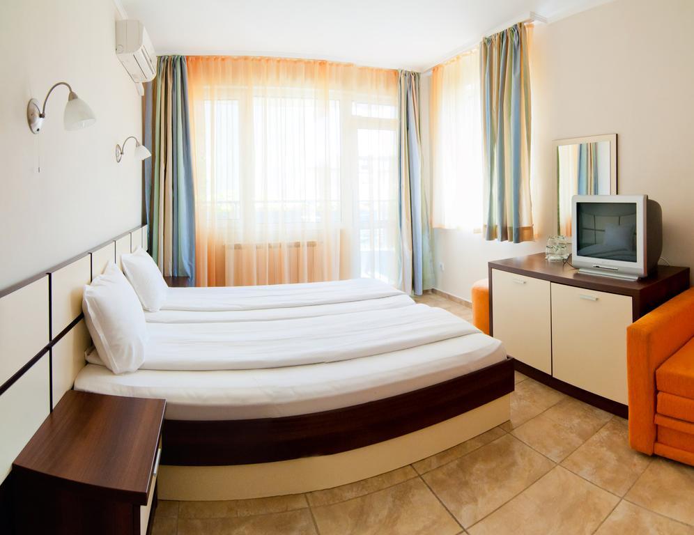 Guest House Hiora Ahtopol Bagian luar foto