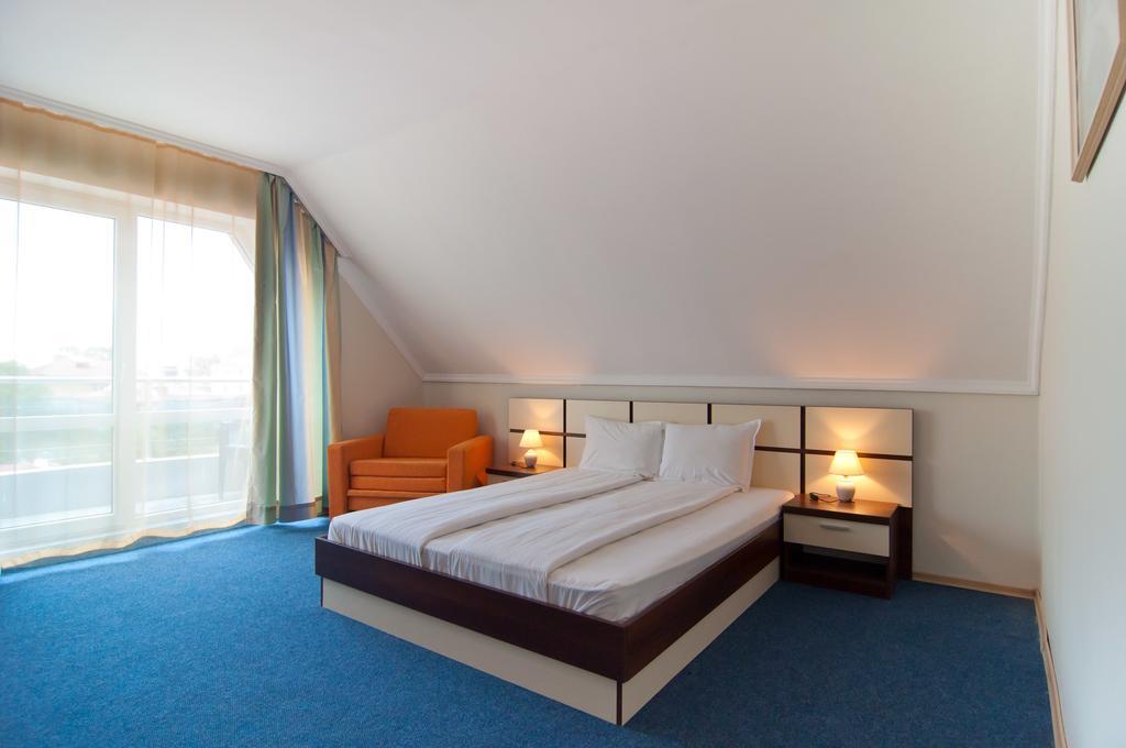 Guest House Hiora Ahtopol Bagian luar foto
